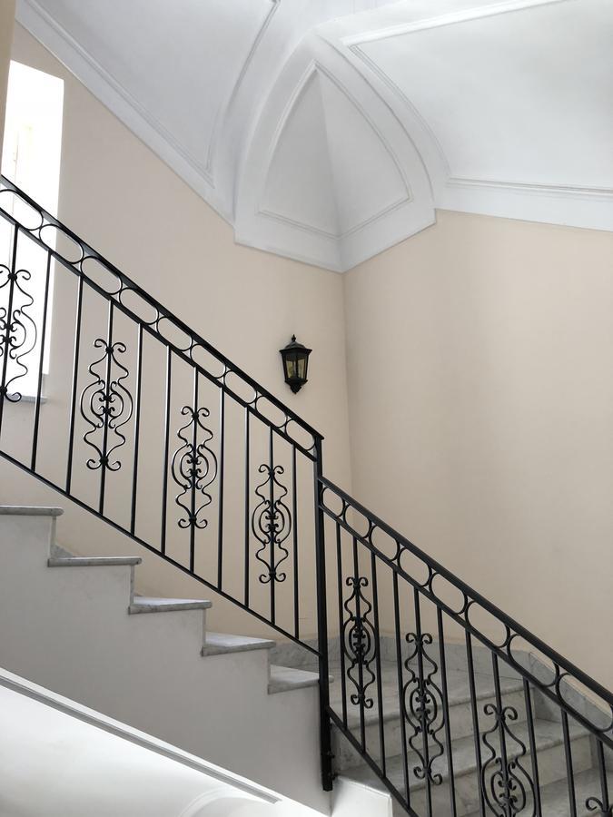 Le Corti Di Napoli Apartments Екстериор снимка