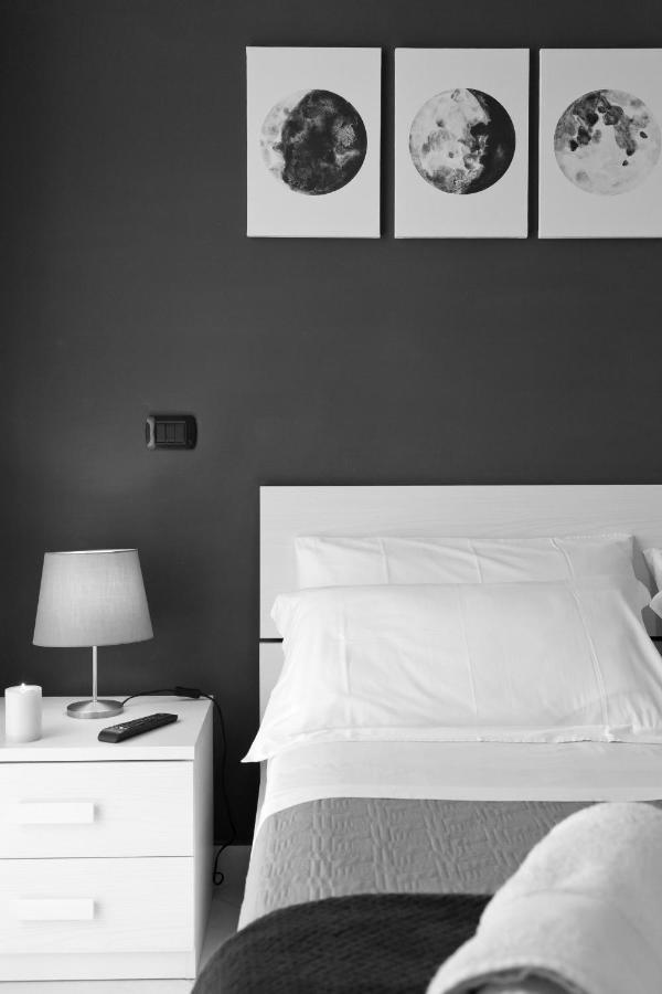 Le Corti Di Napoli Apartments Екстериор снимка