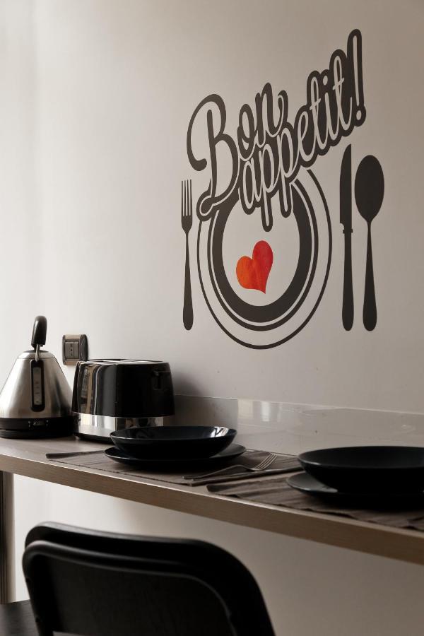 Le Corti Di Napoli Apartments Екстериор снимка