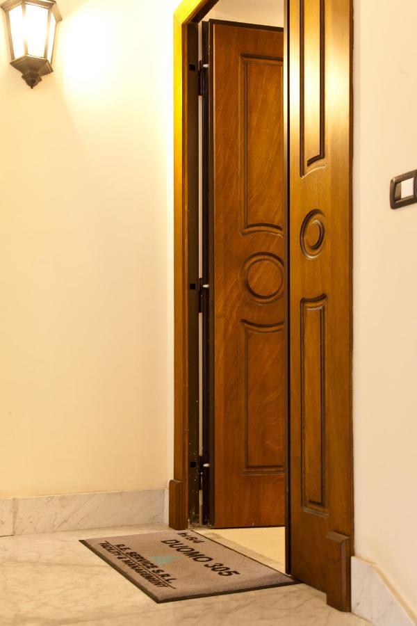 Le Corti Di Napoli Apartments Екстериор снимка