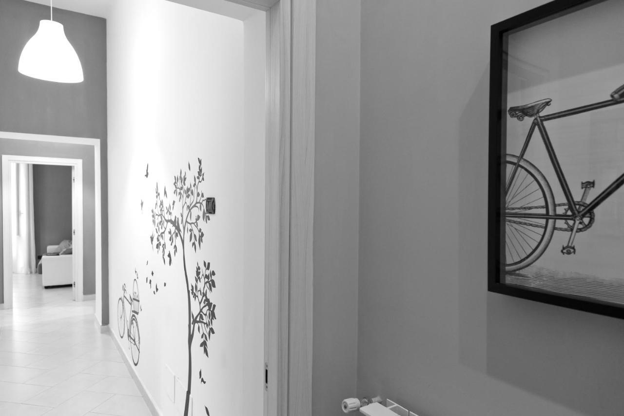 Le Corti Di Napoli Apartments Екстериор снимка