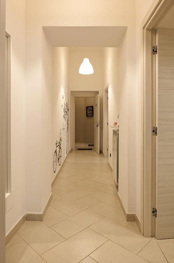 Le Corti Di Napoli Apartments Екстериор снимка